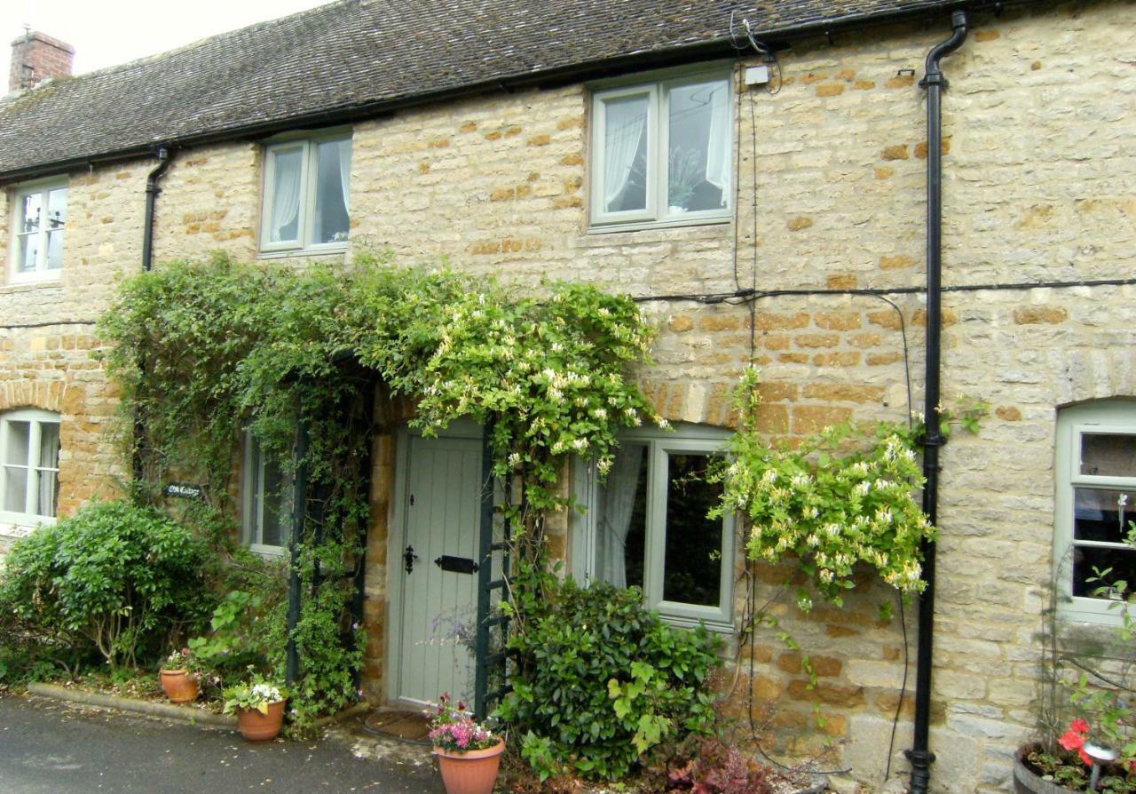 Odd Cottage Oddington  외부 사진