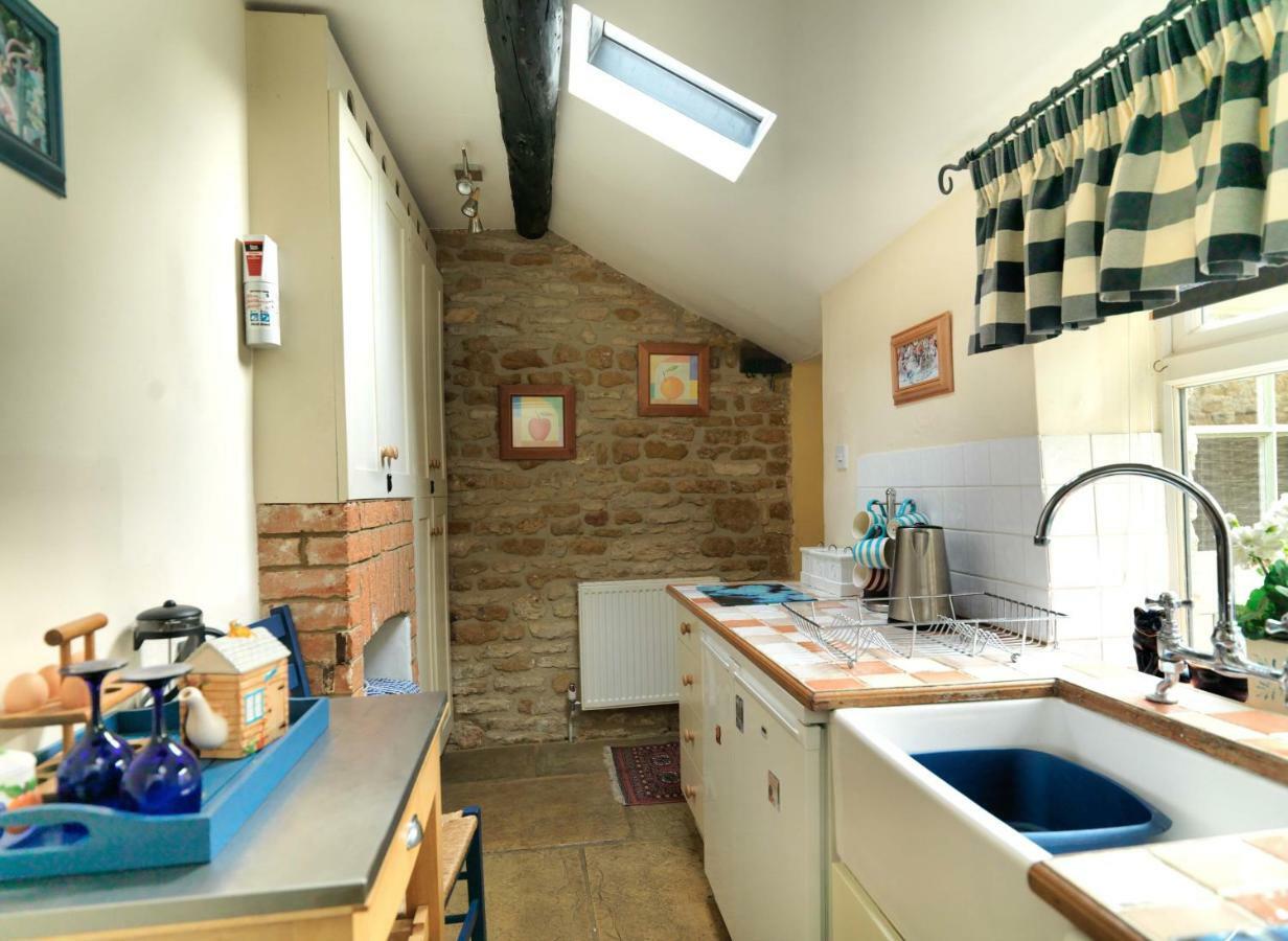 Odd Cottage Oddington  외부 사진